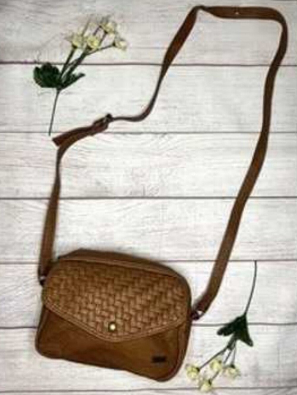 Vintage ROXY Faux-Leather Woven Crossbody Bag, Faux-woven Flap Panel Brown